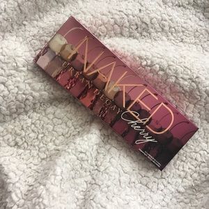 Urban Decay Naked Cherry Eyeshadow Palette